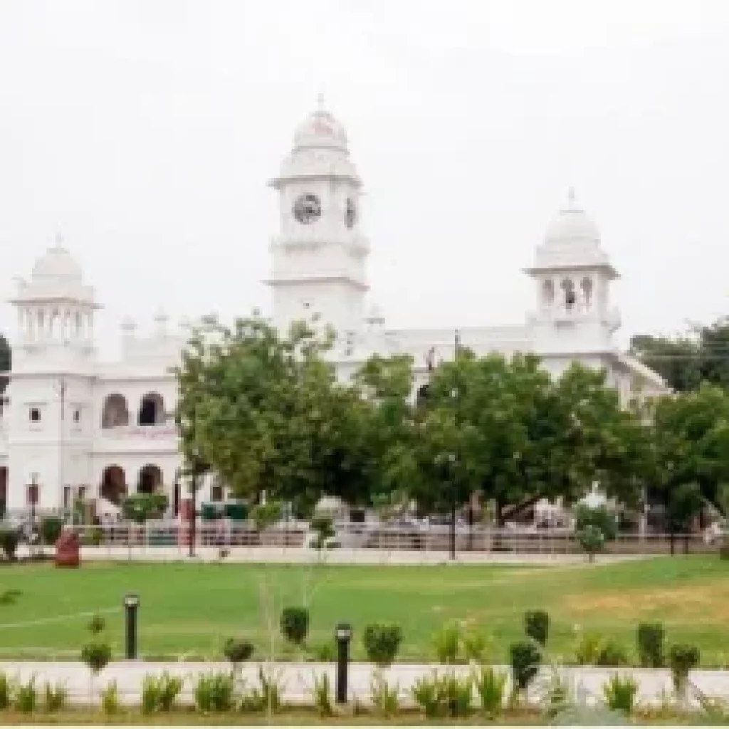 Phool Bagh and Kanpur Museum