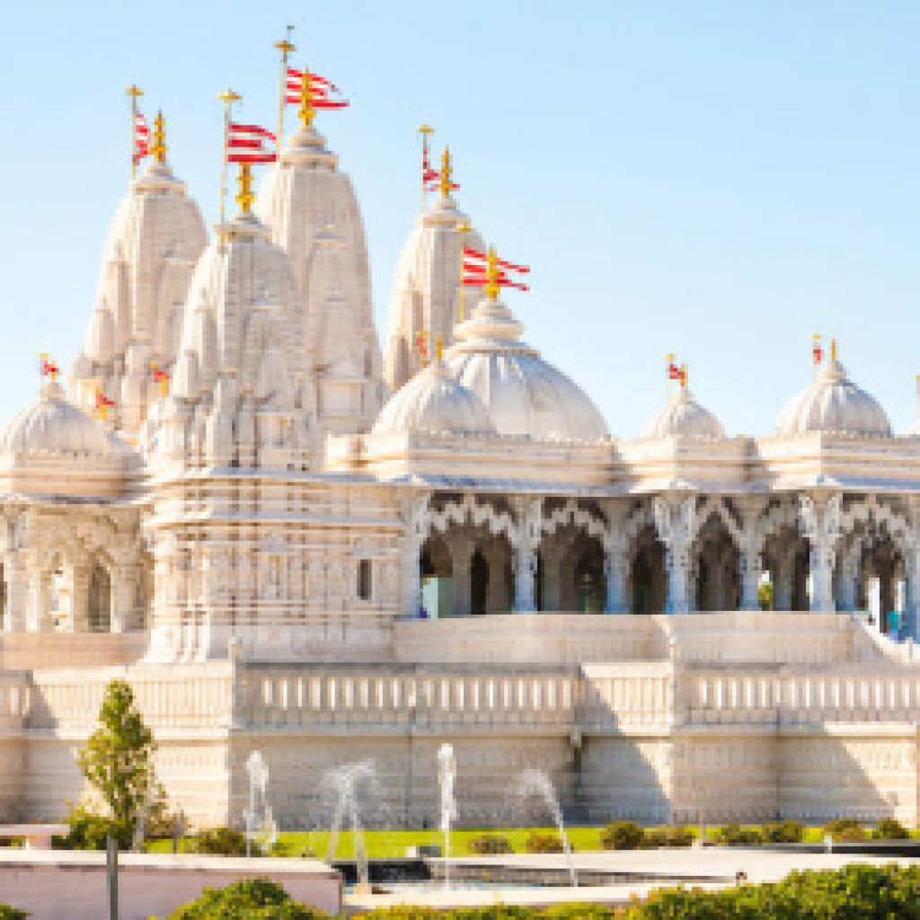 Swaminarayan-Temple-Marvel-At-The-Architecture