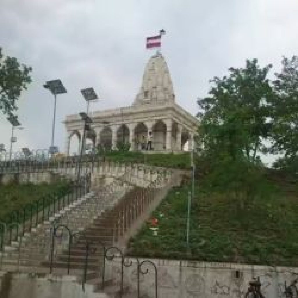 Takteshwar Temple