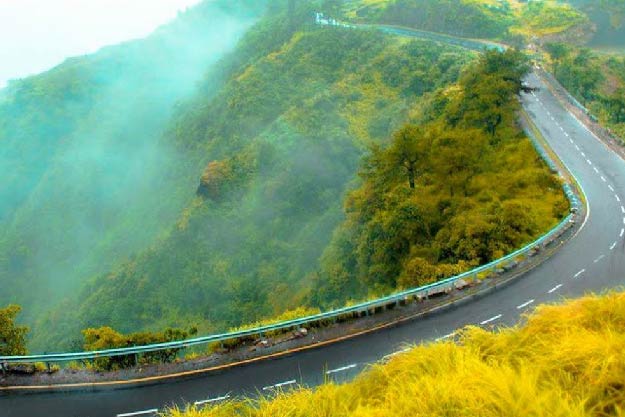 10 Iconic Road Trips to Take in India